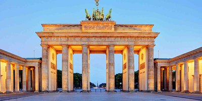 Brandenburg Gate at dusk