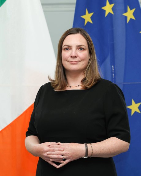 Olivia Leslie Official Photo